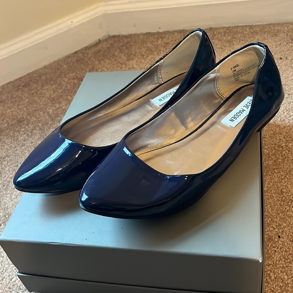 Steve Madden Navy Flats sz 10